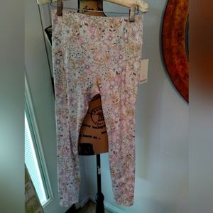 Kensie active leggings small floral